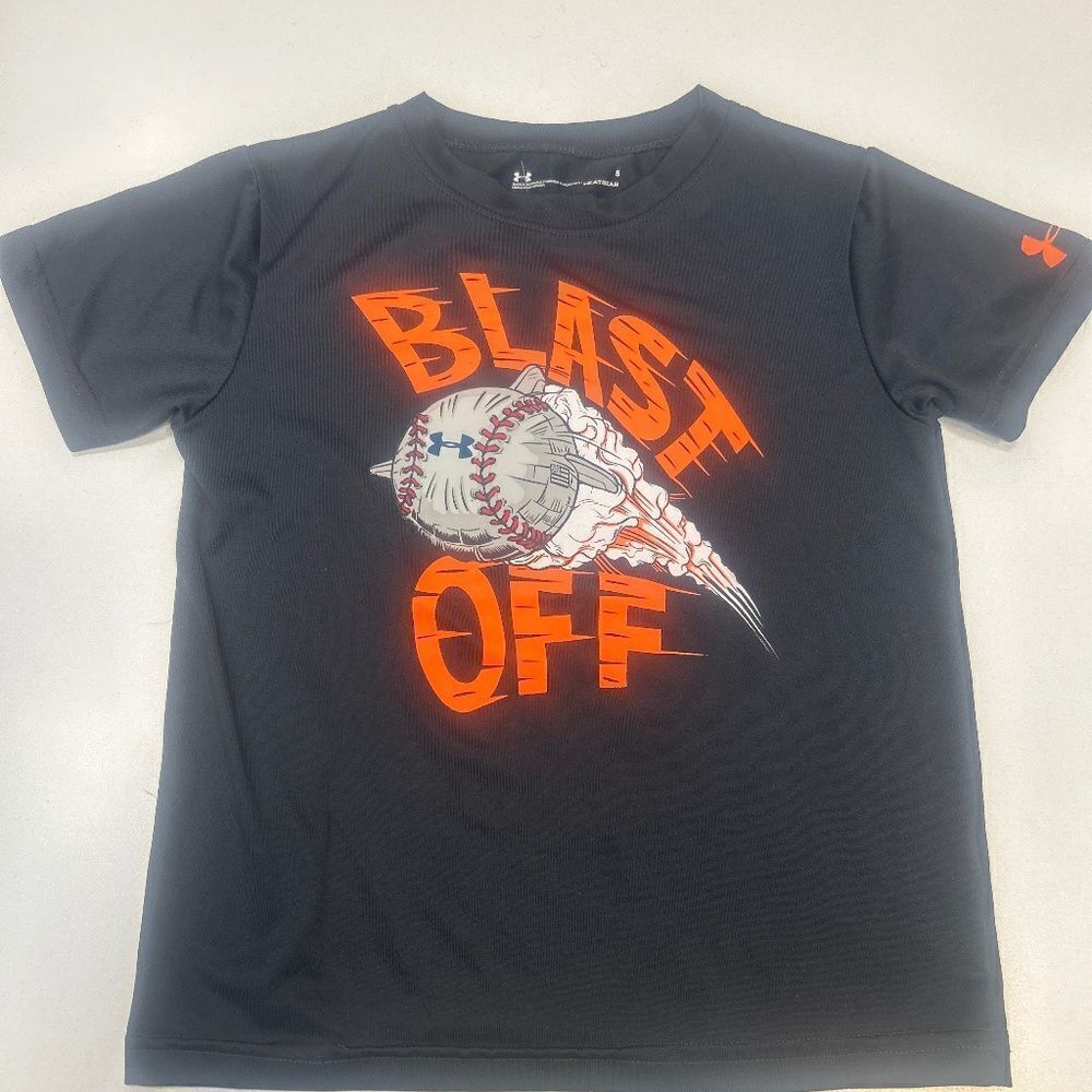 Under Armour boys tee Size 5